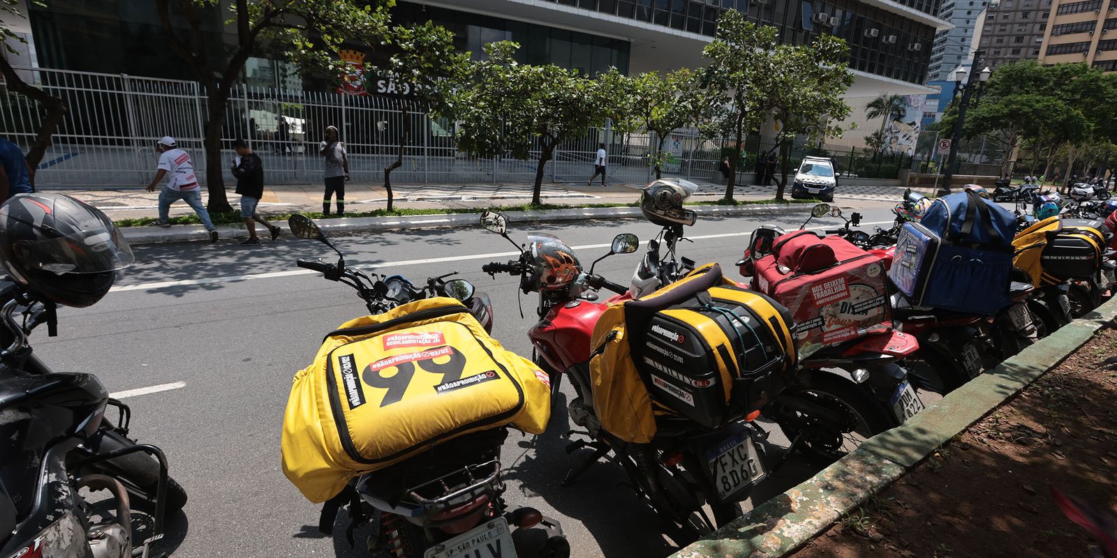 TJ-SP rejeita ação para liberar serviço de mototáxi