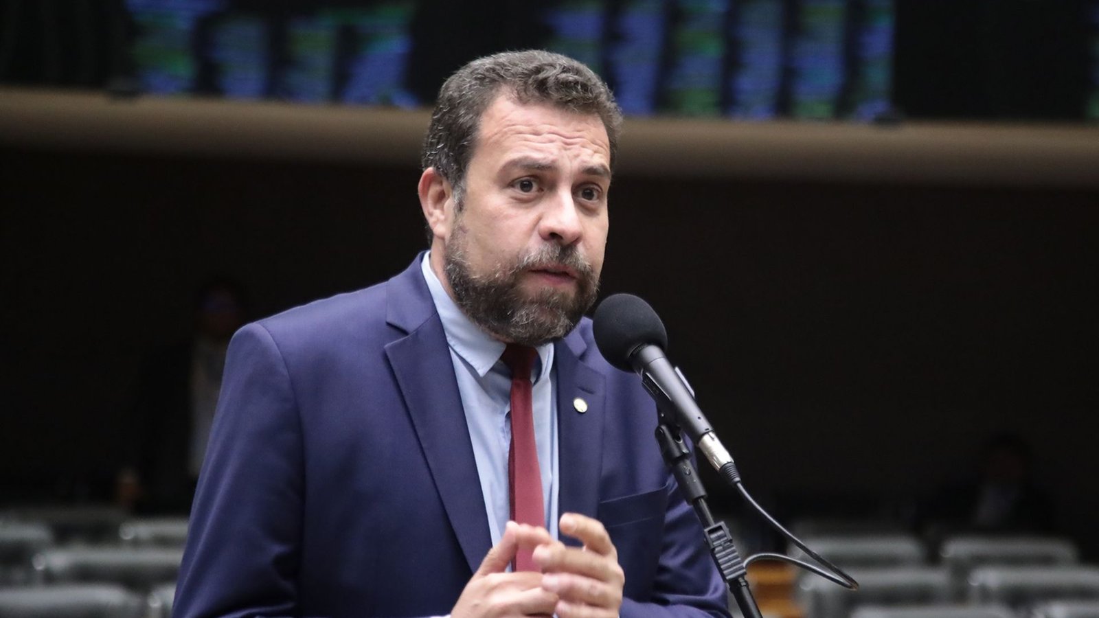 Deputado Boulos pede suspensão do Discord por causa de crimes planejados pelo app