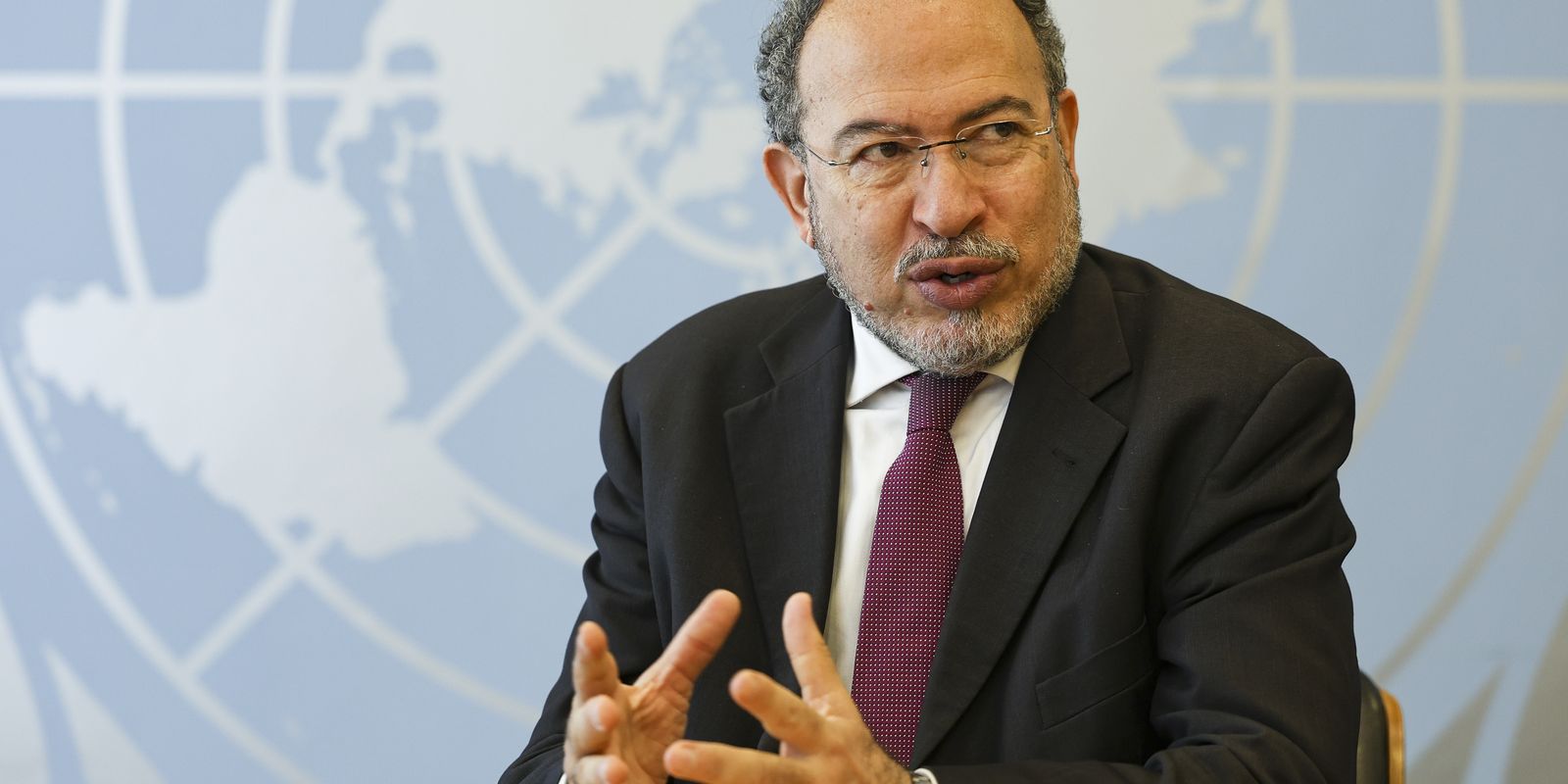 Desinformação é principal risco global para 2025 e anos seguintes