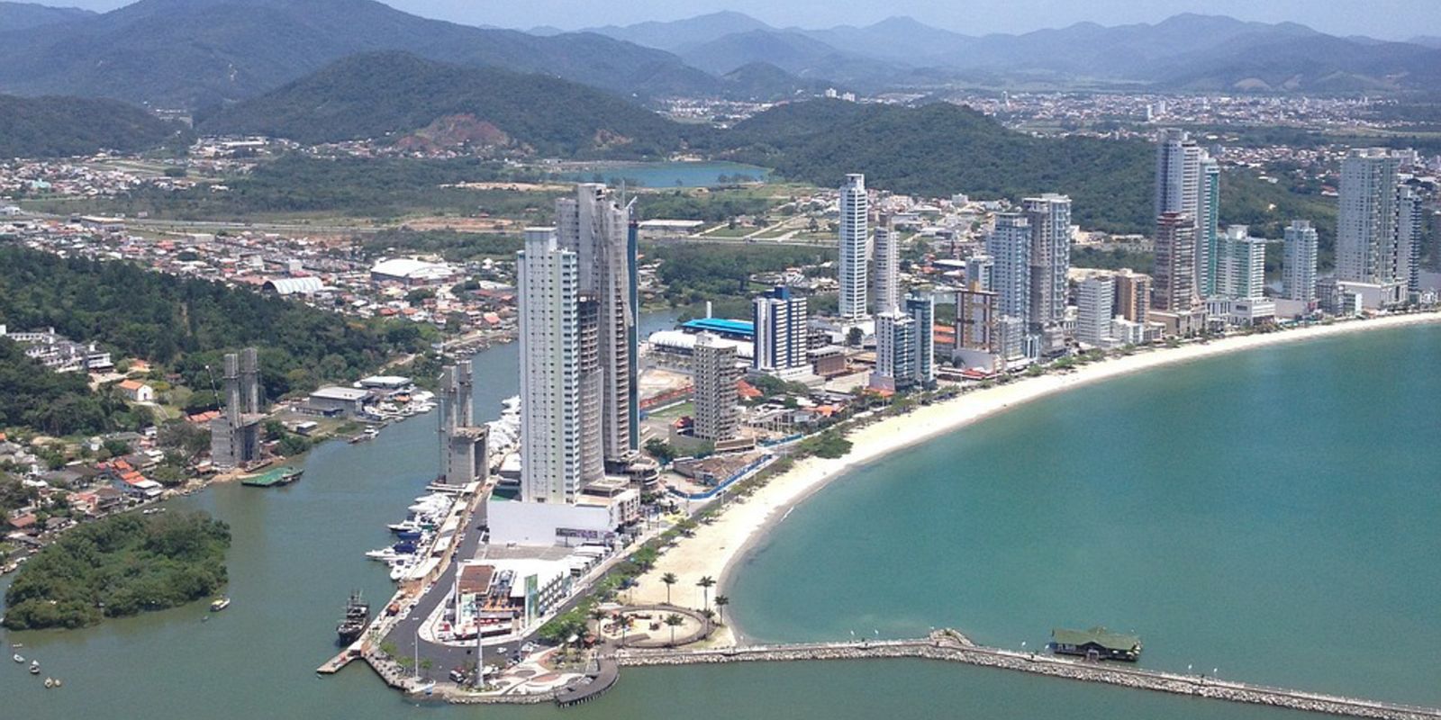 Florianópolis decreta situação de emergência pública por casos de SRAG