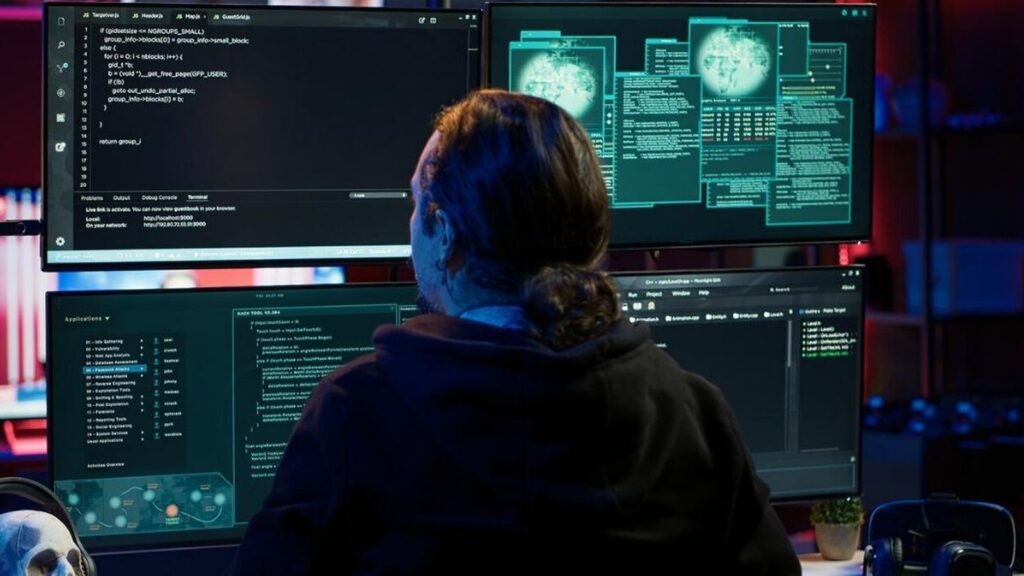 Gangue de ransomware LockBit é hackeada; vazamento tem até chats de negociação