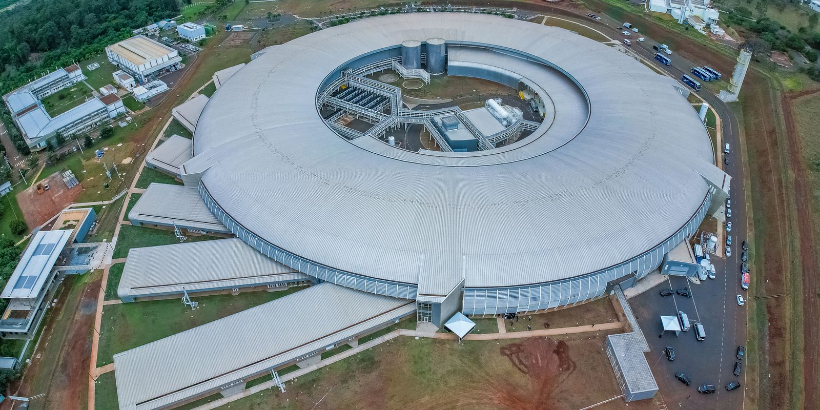 Laboratório abre para visitas ao acelerador Sirius neste sábado
