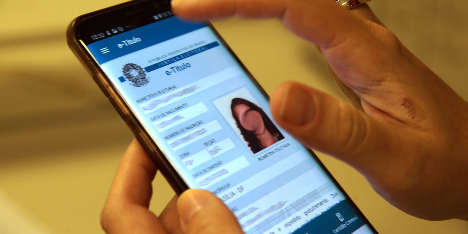 Mais de 5,3 milhões de eleitores terão título cancelado, informa TSE