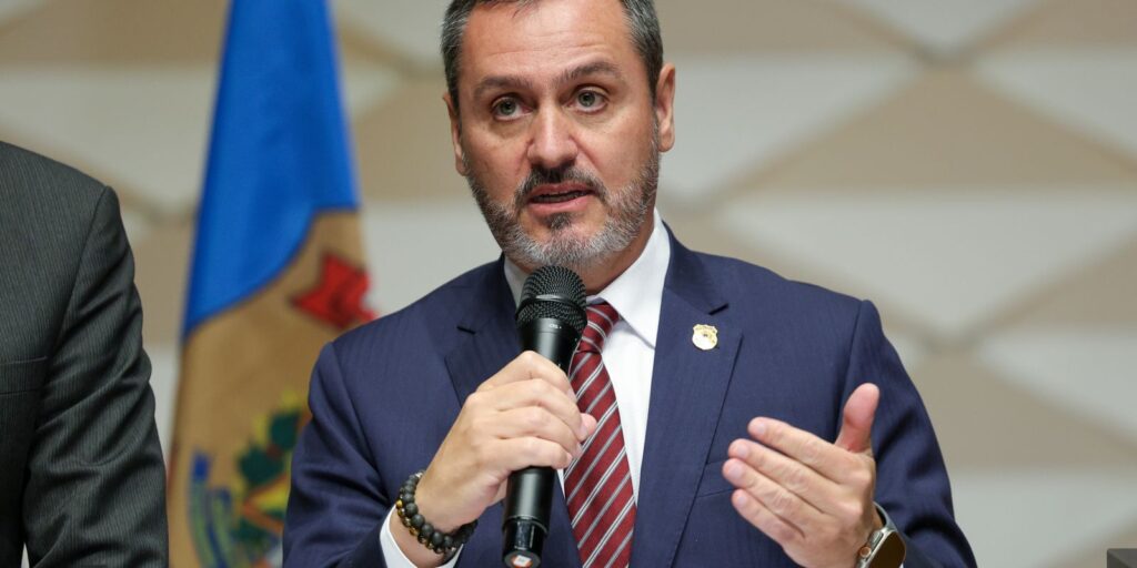 PF aguarda decisão na Bolívia para trazer líder de facção criminosa