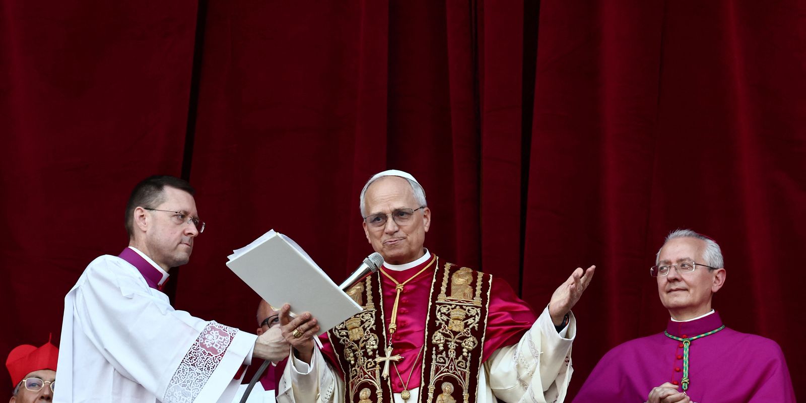 Papa Leão XIV pede que Igreja ilumine "noites escuras do mundo”