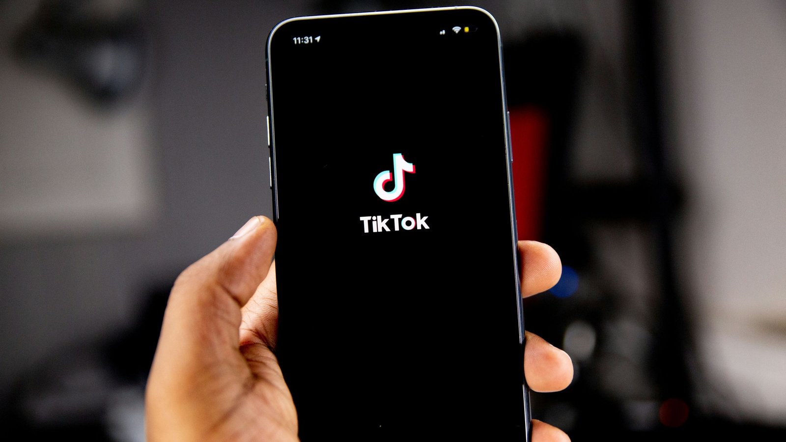 TikTok anuncia o AI Alive, ferramenta de IA para criar vídeos a partir de imagens estáticas